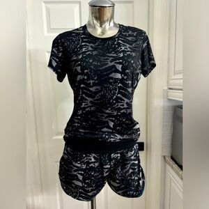 Under Armour heat gear womens animal print athletic top and shorts 2 piece set s